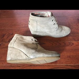 Toms Wedge Booties